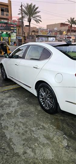 كيا كادينزا